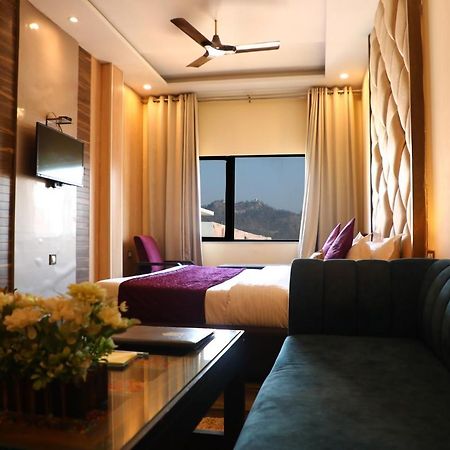 Perfectstayz Premium @Harkipauri Road Haridwār Εξωτερικό φωτογραφία