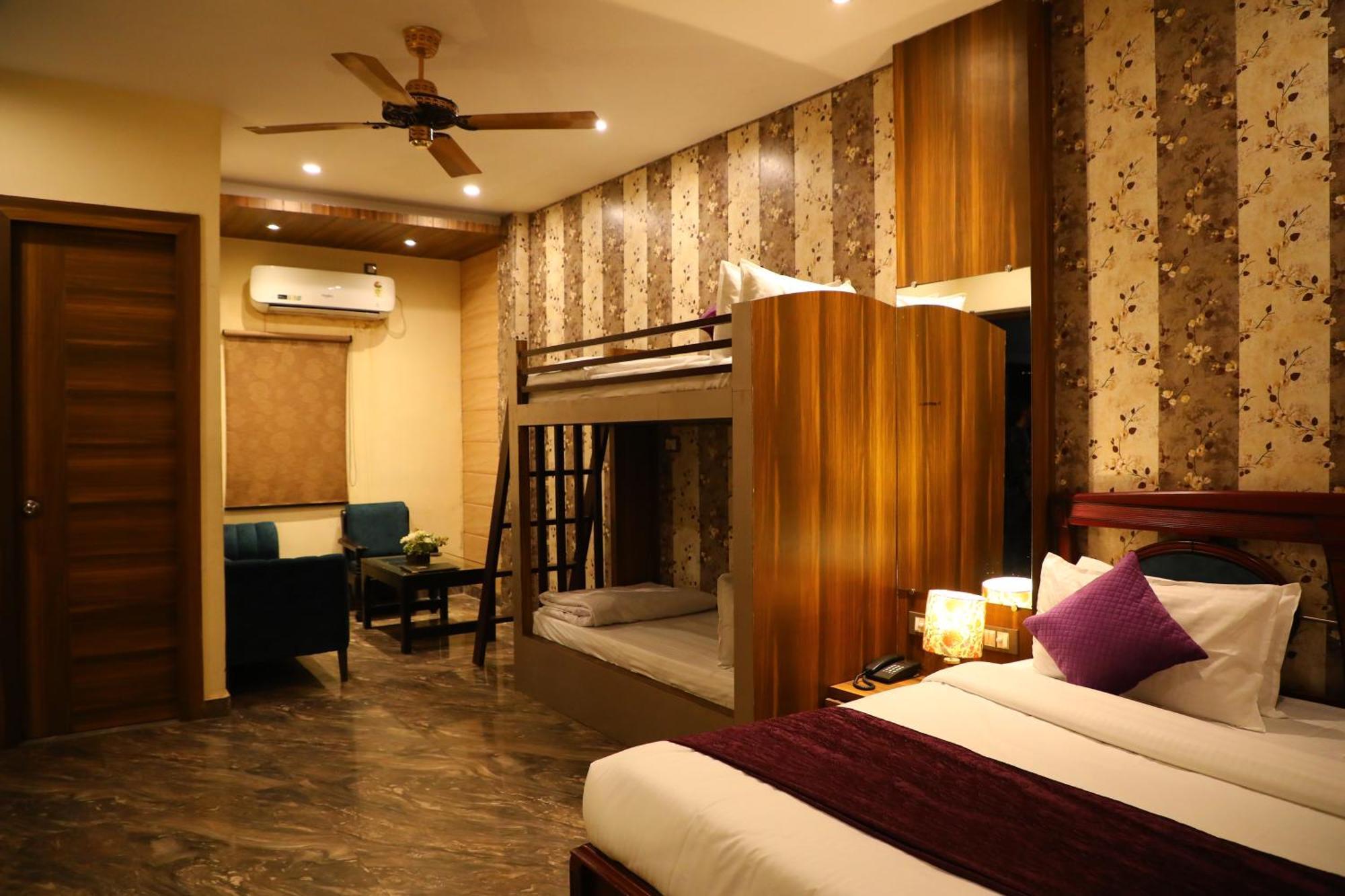 Perfectstayz Premium @Harkipauri Road Haridwār Εξωτερικό φωτογραφία